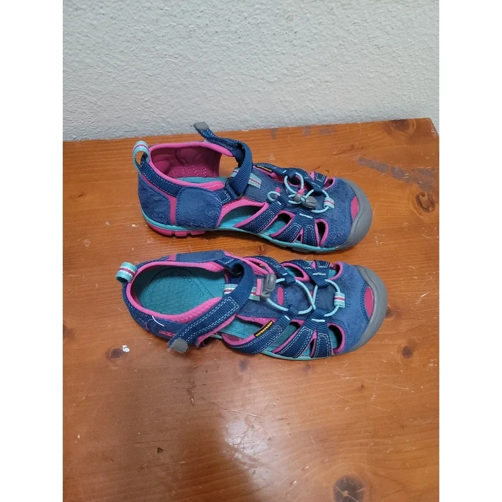 Keen Moxie Sandals Girls 5 Blue Pink Waterproof Sport Hiking